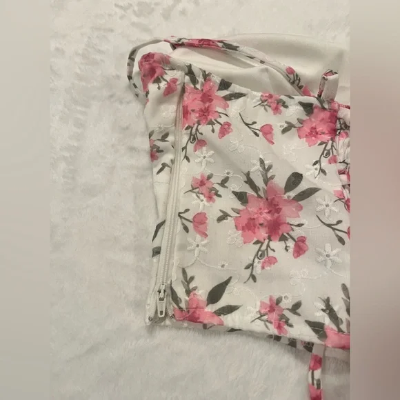 Windsor Call Me Cutie Floral Eyelet Corset Top - Large - Picture 6 of 10